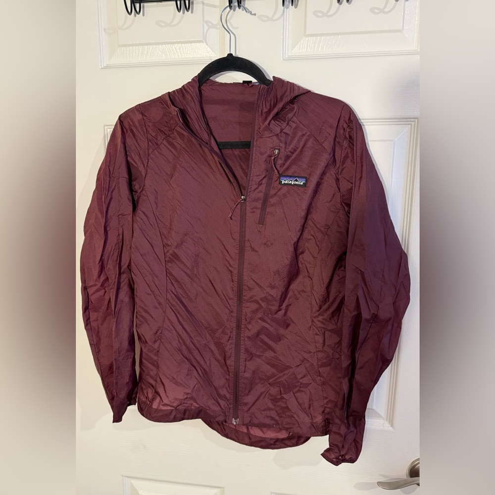 Patagonia Worn Wear Houdini Windbreaker hooded jacket women’s small night plum